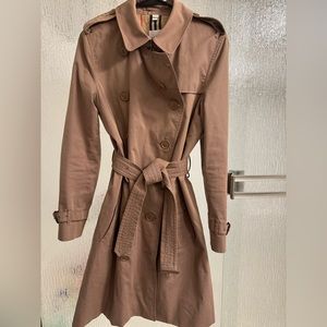 Burberry trench coat US size 8